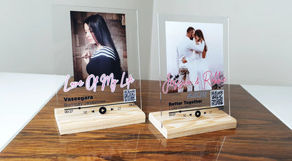 Personalized Spotify song plaque with custom music glass art and wooden stand